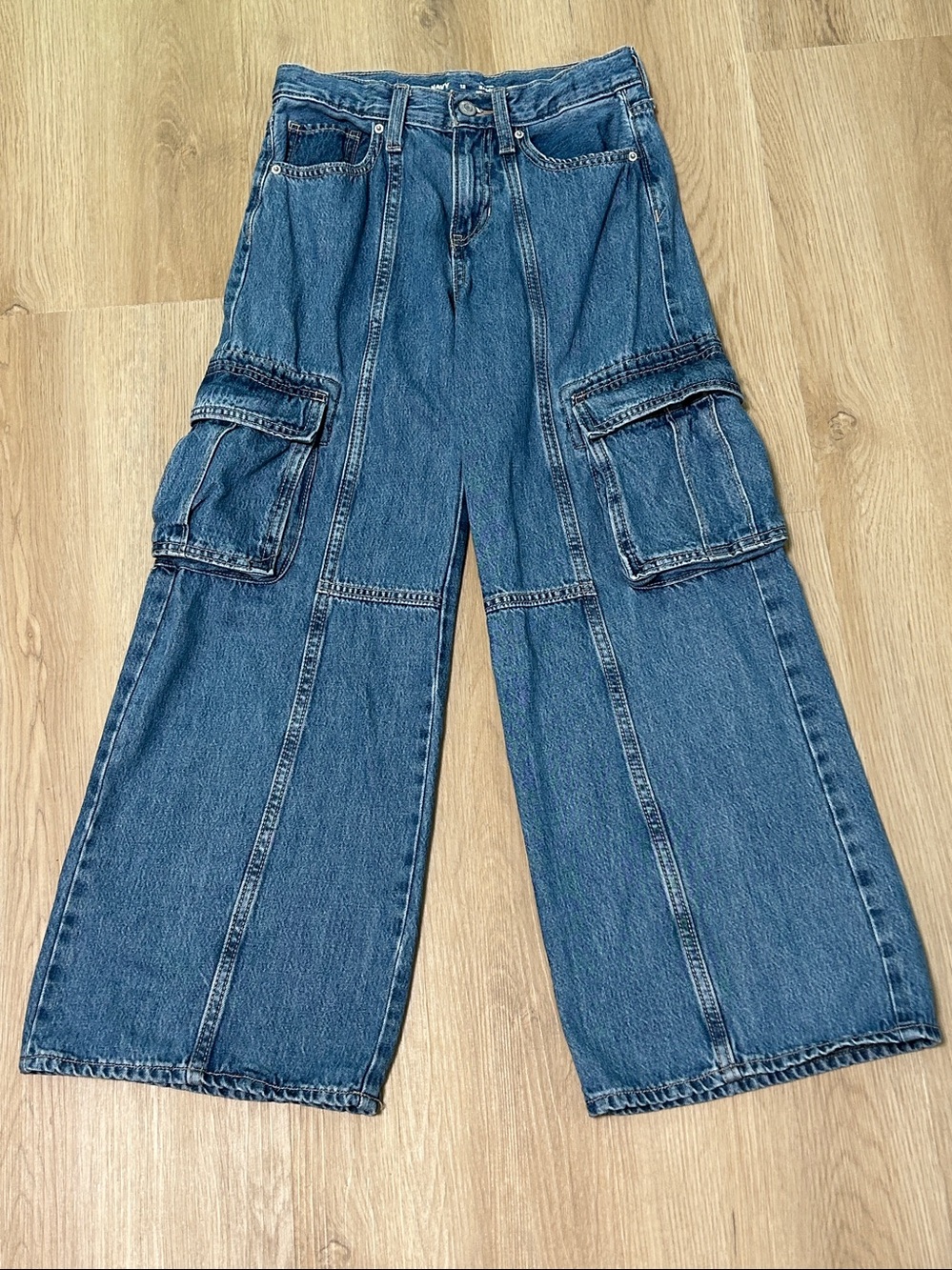 Girls Old Navy High-Rise Baggy Wide-Leg Cargo Pants Jeans Size 12 Built-In Tough